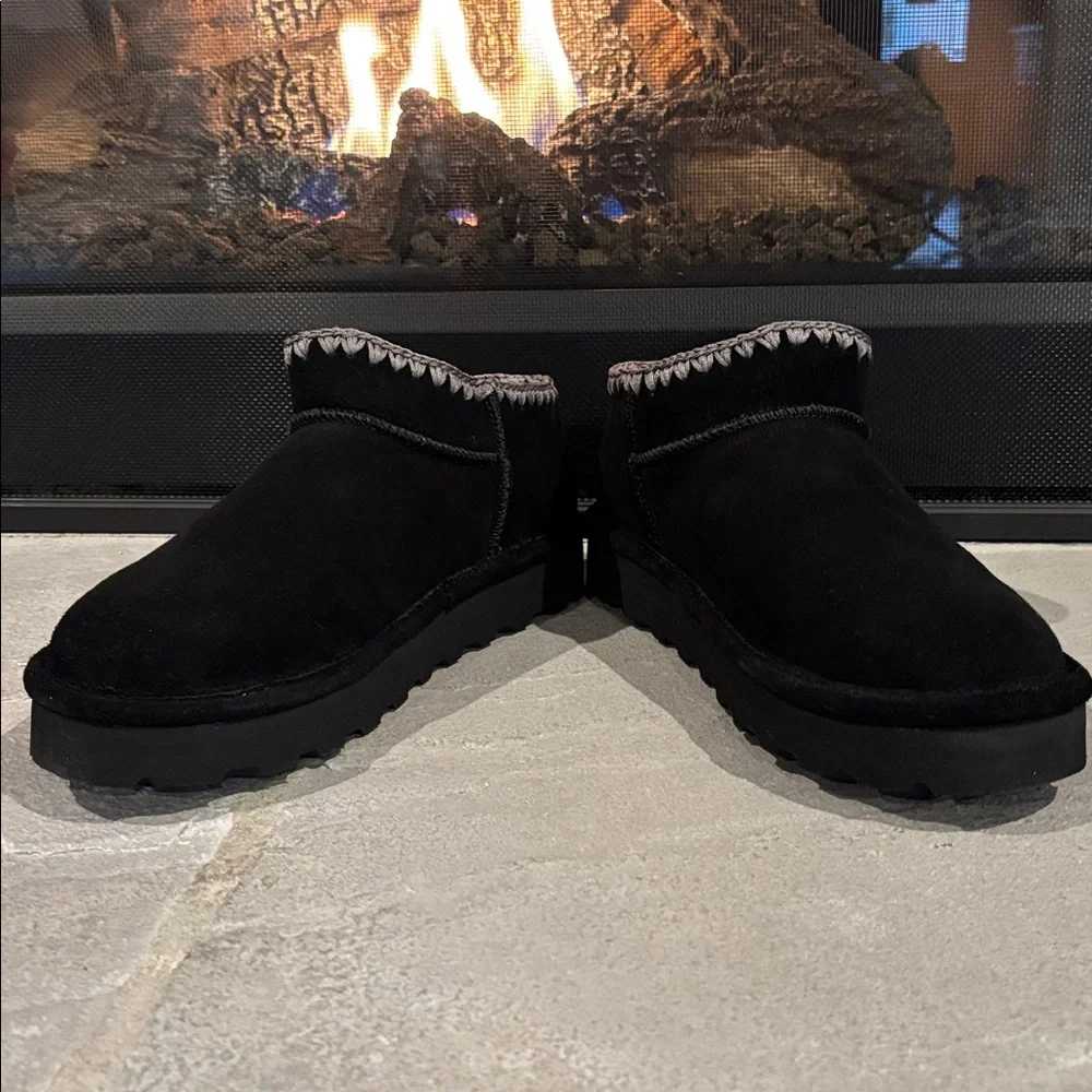 BEARPAW Lana Crochet Detail Cow Suede Ankle Bootie,wool blend lining,pad insole - Picture 4 of 10